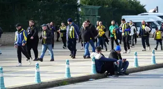 Fenerbahçeli taraftarlar Süper Kupa finali için stada geldi