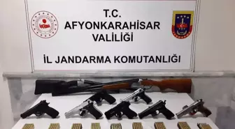 Jandarmadan ruhsatsız silah operasyonu