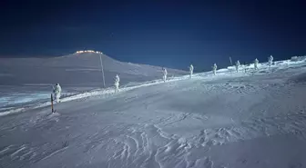 Mehmetçik, zorlu kış koşullarında hudut güvenliği için görevde