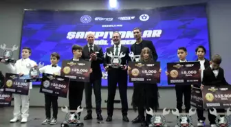 Motosikletin şampiyonları kupalarına İzmir'de kavuştu