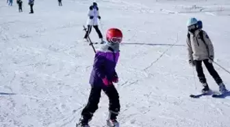 Sezonu geç açan Erciyes, 23 günde 550 bin kişi ağırladı