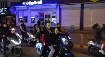 Süper Kupa zaferini Kilis'te motosikletlerle şehir turu atarak kutladılar