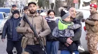 Suriye İç Güvenlik Güçleri, Şeyh Maksud'da SDG'nin canlı kalkan olarak kullandığı sivilleri kurtardı