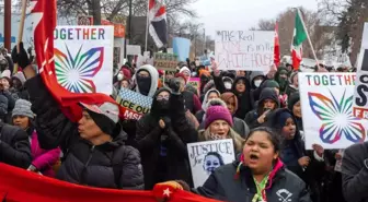 ABD'de binlerce kişi ICE'i protesto etmek için sokaklarda