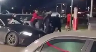 Akaryakıt istasyonunu boks ringine çevirdiler