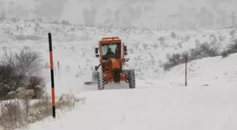 Beypazarı'nda kar yağışı etkili oldu