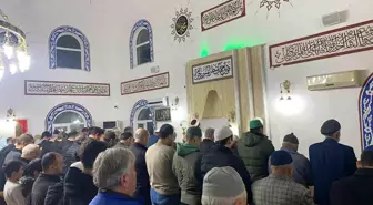 Dede torun, genç yaşlı aynı safta buluştu