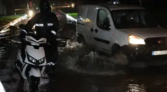 İzmir'de sağanak etkili oldu