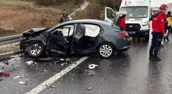 İzmir-İstanbul Otoyolu'nda zincirleme kaza: 1 ölü, 10 yaralı