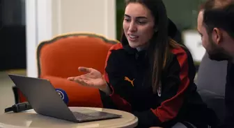 Kadın basketbolcular, AA'nın 'Yılın Kareleri' oylamasına katıldı