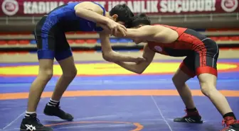 Karabük'te Okul Sporları Güreş Grup Müsabakaları tamamlandı