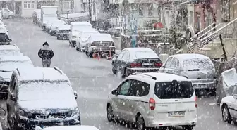 Kütahya beyaza büründü, kar yağışı ulaşımı olumsuz etkiledi