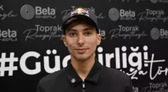 Milli motosikletçi Toprak Razgatlıoğlu, MotoGP'de de şampiyon olarak ilki başarmak istiyor