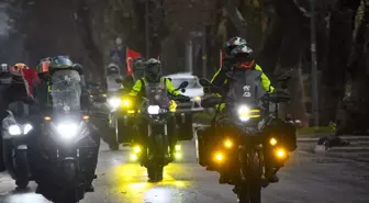 Motosiklet tutkunları Sındırgılı depremzedelerle buluştu