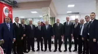 Şoförler Odası'nda 5. kez güven tazeleyen Özmeriç, AYESOB'a adaylığını açıkladı