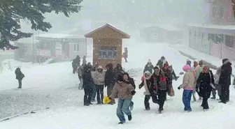 Uludağ'da kar kalınlığı 60 santimetreyi geçti