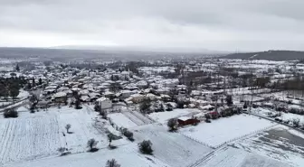 Uşak'ın yüksek kesimlerinde kar etkili oldu