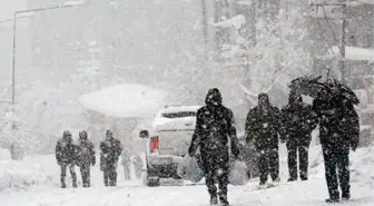 Uşak okullar tatil mi, 12 Ocak Pazartesi Uşak'ta okul yok mu (UŞAK VALİLİĞİ - KAR TATİLİ)?
