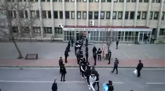 Denizli'de 31 üyesi tutuklanan suç örgütüne 2. dalga operasyon: Gözaltına alınan 17 kişiden 12'si tutuklandı