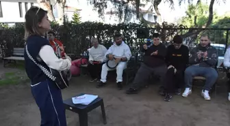 Engelli bireylere doğayla iç içe müzik terapisi