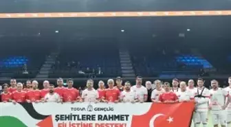 GençLig 2026 lansmanına ünlü akını! Gösteri maçında karşı karşıya geldiler