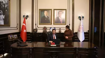 Hatay Valisi Mustafa Masatlı AA'nın 'Yılın Kareleri' oylamasına katıldı