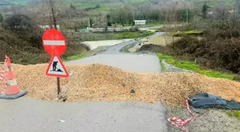 Küçük Melen Çayı taştı; 2 köy yolu ulaşıma kapandı