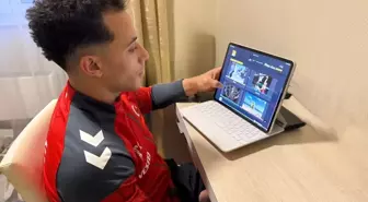 Milli cimnastikçi Adem Asil, AA'nın 'Yılın Kareleri' oylamasına katıldı