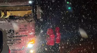 Muş'ta kar ve tipi: Yolda mahsur kalan 180 kişinin imdadına Kızılay yetişti