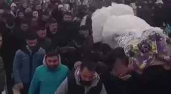 Tabancayla vurulmuş halde bulunan Çiğdem, son yolculuğuna gelinlikle uğurlandı