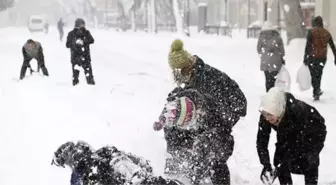 Tekirdağ'da yarın okullar tatil mi? 13 Ocak Salı Tekirdağ'da okul yok mu (TEKİRDAĞ VALİLİĞİ - KAR TATİLİ)?