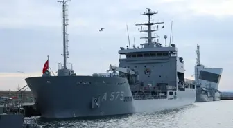 Türk savaş gemileri, Bulgaristan'ın Burgaz Limanı'nı ziyaret etti