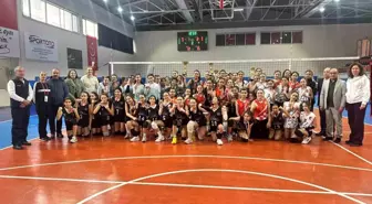 'Voleybol Küçük Kız Müsabakaları' tamamlandı