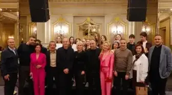 Zinde Yaşam Derneği ve öğrencilerden sokak hayvanları için ortak piyano konseri