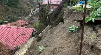 Zonguldak'ta heyelan nedeniyle 2 ev boşaltıldı