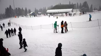 Anadolu'nun 'yüce dağı' Ilgaz, yarıyıl tatilinde kayak turizmini tercih edecekler için hazır