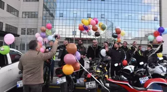 İzmir Şehir Hastanesi'nde lenfoma tedavisi gören çocuklara moral etkinliği