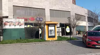 Banka aracında görevli 2 personeli etkisiz hale getirip 30 milyon lirayı gasbettiler; 6 gözaltı