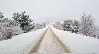 Beypazarı'nda kar yağışı etkili oldu