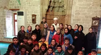 Beypazarı'nda ortaokul öğrencilerinden tarihi Sultan Alaeddin Camisi'ne ziyaret