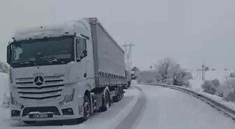Doğu kar altında; 1561 yerleşim biriminin yolu kapandı