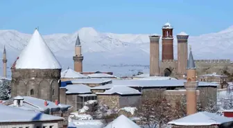 Erzurum merkezde okullara kar tatili