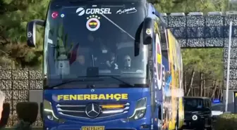 Fenerbahçe'de bir ayrılık daha! Yıldız isim takımdan gidiyor