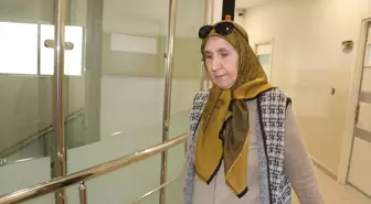 Gaziantepli 65 yaşındaki Zeliha teyze İngilizce öğrenme azmiyle örnek oluyor