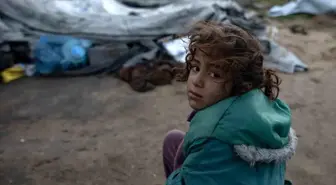 Gazze'de 1 yaşındaki çocuk aşırı soğuk nedeniyle hayatını kaybetti