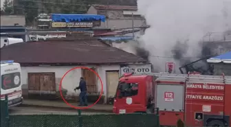 İş yerindeki yangında mahsur kalan yavru köpek kurtarıldı