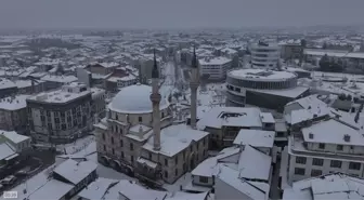 Karla kaplı Bolu kent merkezi, dronla görüntülendi