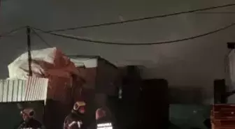 Kocaeli'de palet deposunda yangın