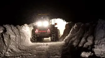 Köyde rahatsızlanan kadın için ekipler seferber oldu