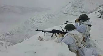 MEHMETÇİK, Hudut Hattında Emniyeti Sağlamaya Devam Ediyor